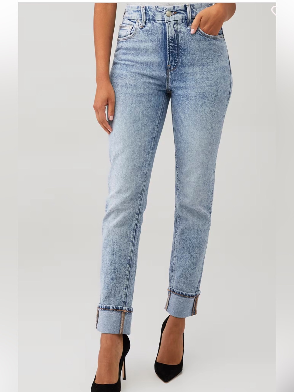 Good American Mid Rise Good Classic Slim Cuffed 4/27